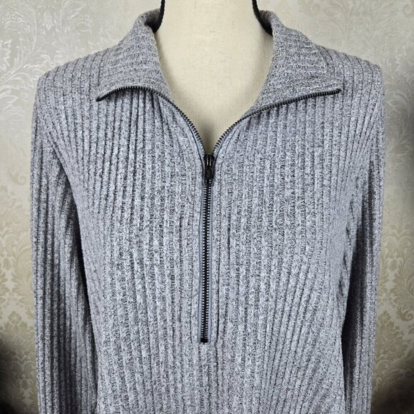 Torrid Size 1 (US 1X 14-16) Light Gray Half Zip Sweater Ribbed Long Sleeve - Picture 3 of 11